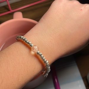 Silver pearl bracelet